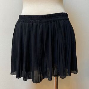 H&M Mini Pleated Skort Black Size S